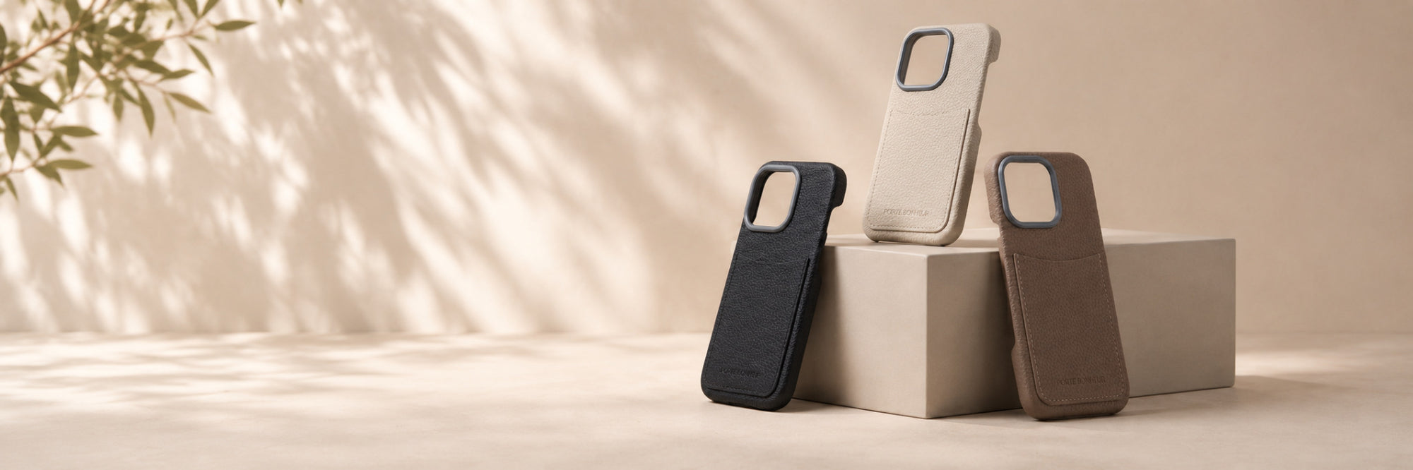 PORTÈ BONHEURのカード収納本革iPhoneケース(Back Cover Card Case)